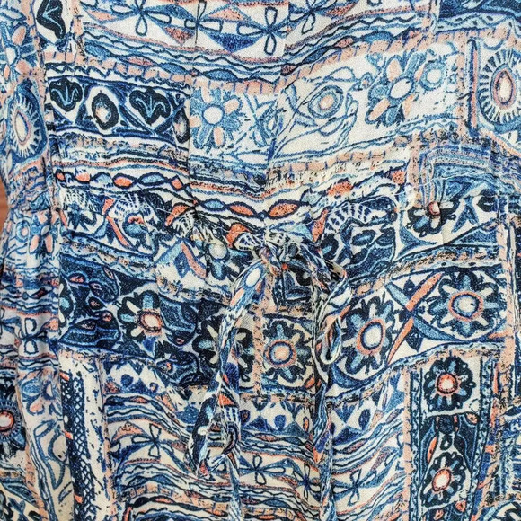 Esprit - Tie Waist Peplum Blouse - Blue and Coral Floral Patterned - Size 6 EUC - Picture 15 of 15